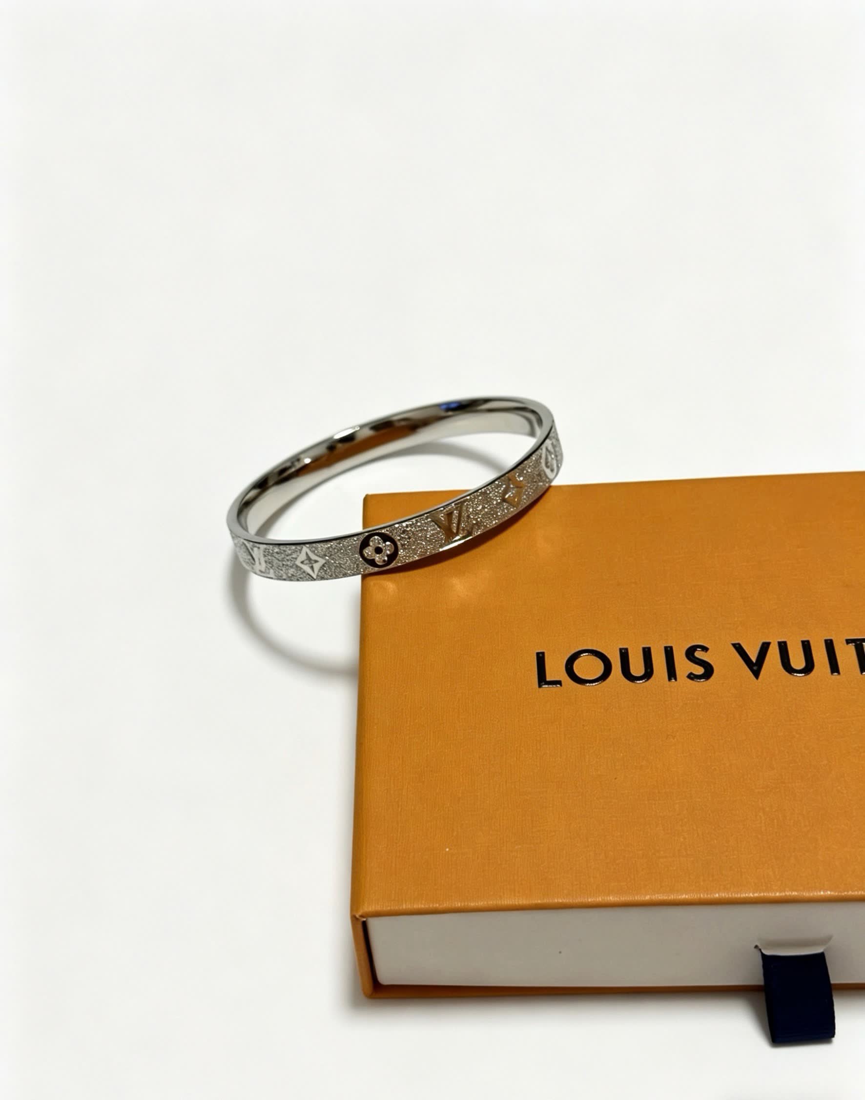 Louis Vuitton Diamond-Embellished Ring